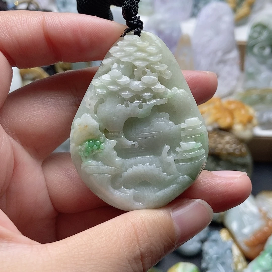 翡翠未镶嵌颈饰翡翠