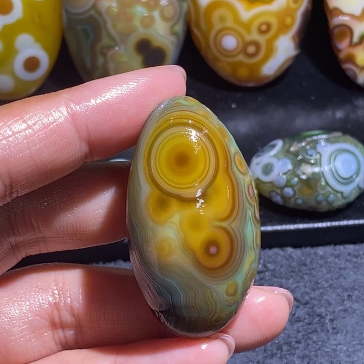 玛瑙/玉髓未镶嵌珠宝奇石17