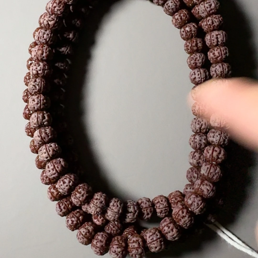 金刚菩提吊坠勿里达顶级老树王108紫红皮