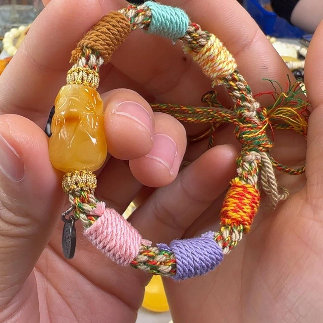 蜜蜡裸石未镶嵌蜜蜡