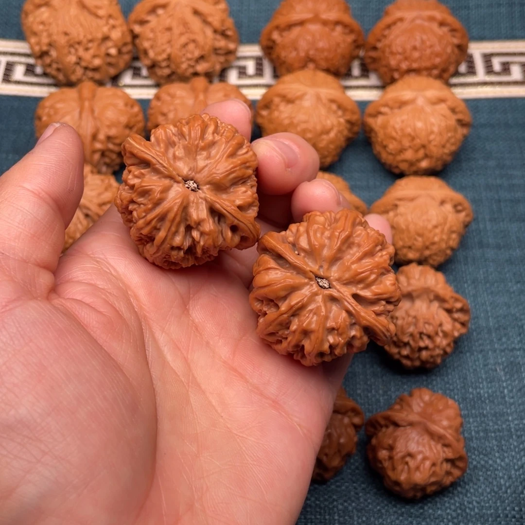 把件文玩核桃39全品红皮大粗筋