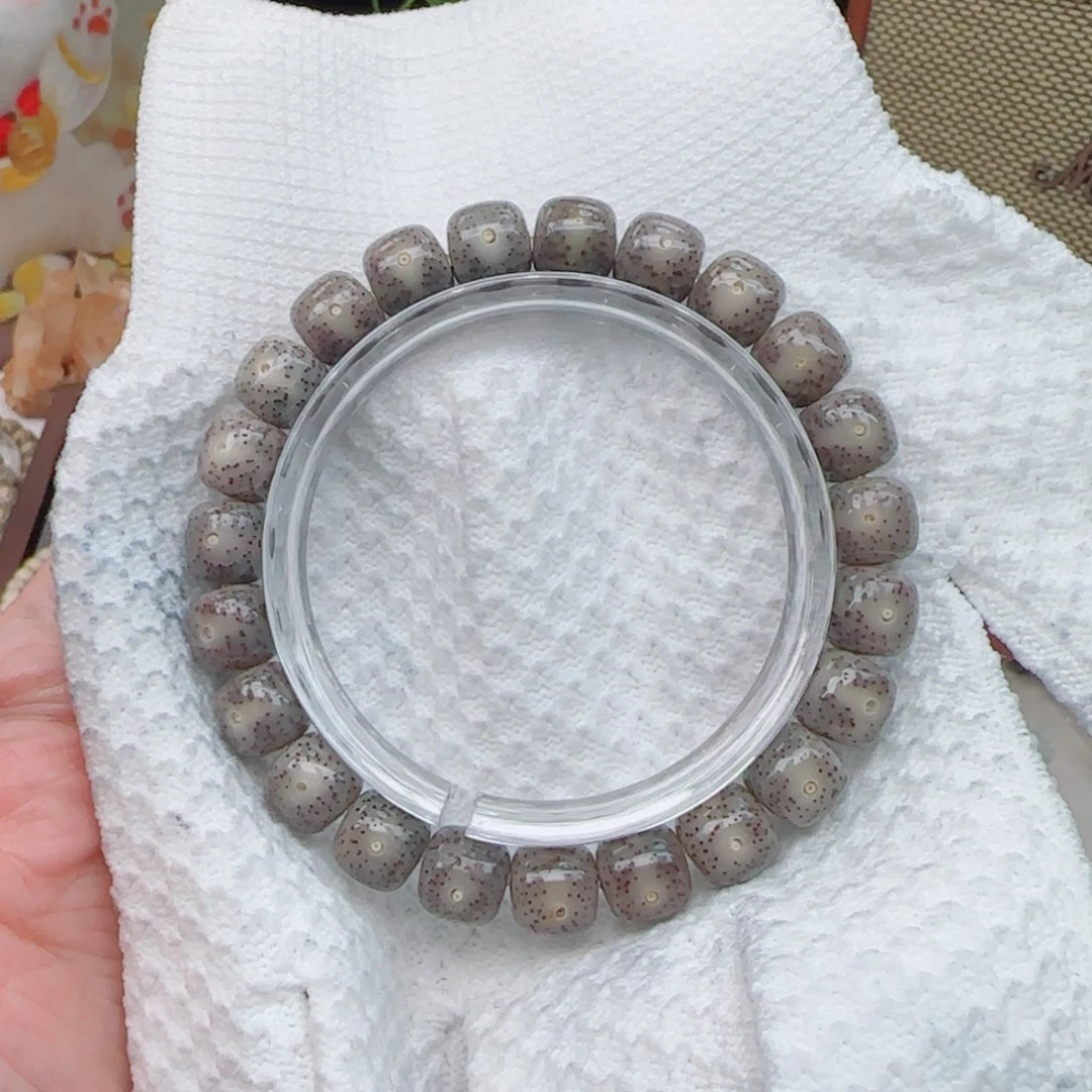 手串星月菩提糯冰灰透果冻针尖星10*9