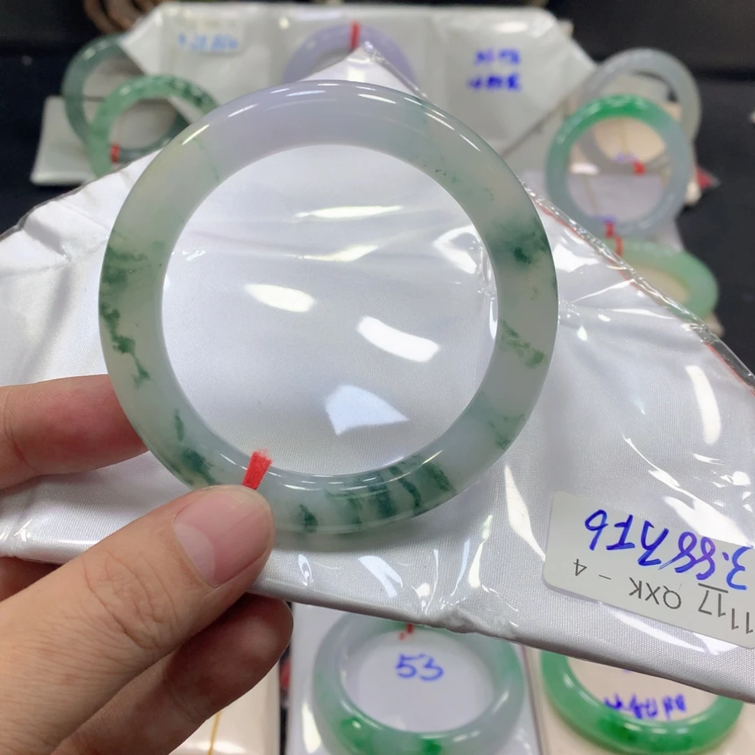 翡翠未镶嵌手镯翡翠
