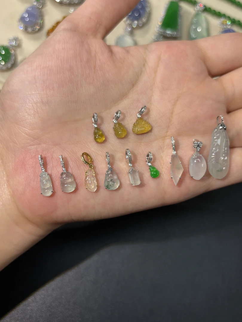 【彩虹盘】翡翠吊坠-多样性发一件-18K金镶嵌-AW01|CXQ21