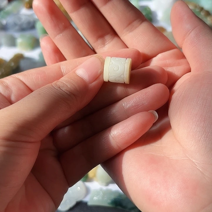 定制翡翠未镶嵌天然缅甸翡翠A货桶珠不退不换