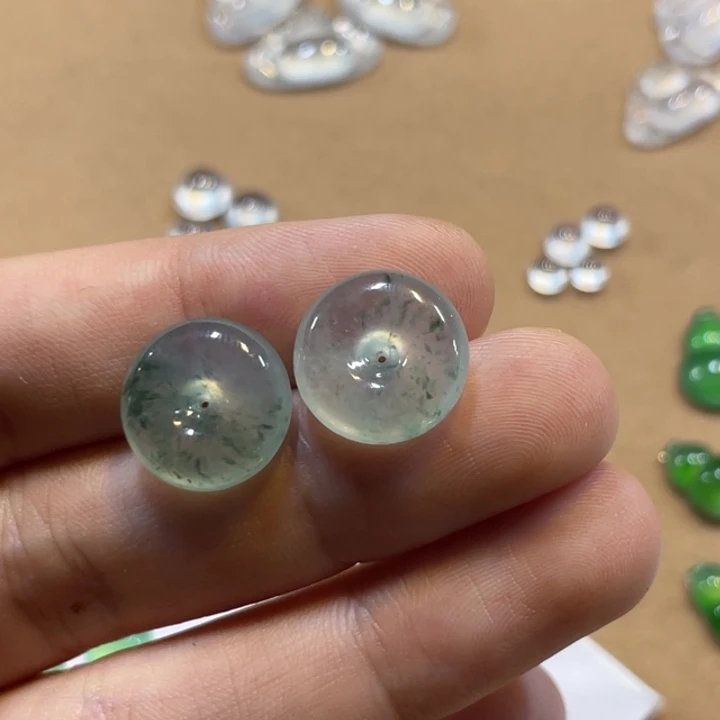 定制翡翠未镶嵌扣子一对