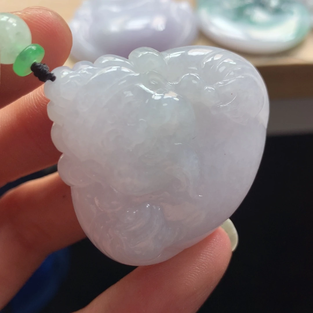 颈饰未镶嵌翡翠吊坠