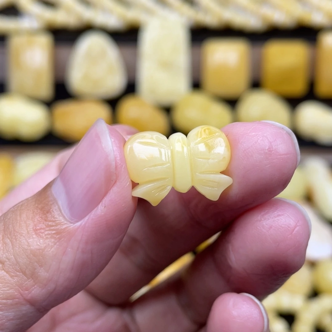 琥珀未镶嵌裸石琥珀蜜蜡