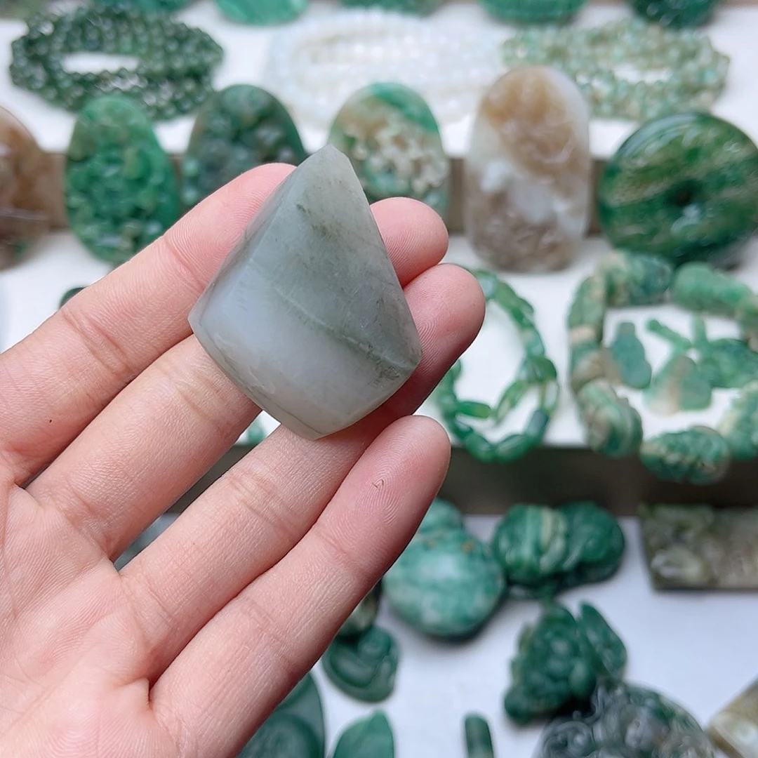 独山玉磨砂挂件未镶嵌