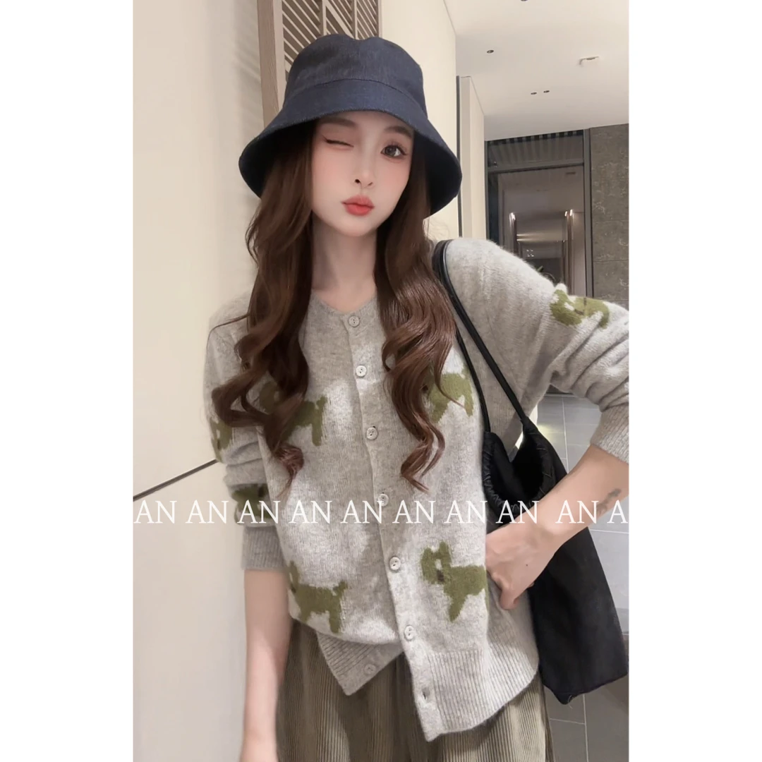 C10157秋冬新款韩系小香风减龄宽松针织开衫软糯小狗毛衣