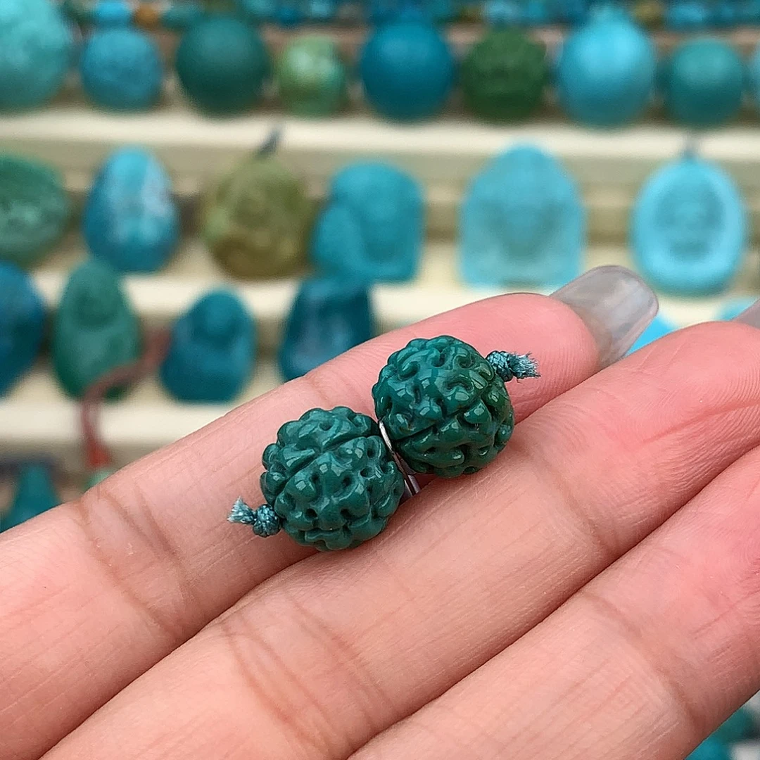 绿松石未镶嵌珠宝奇石10