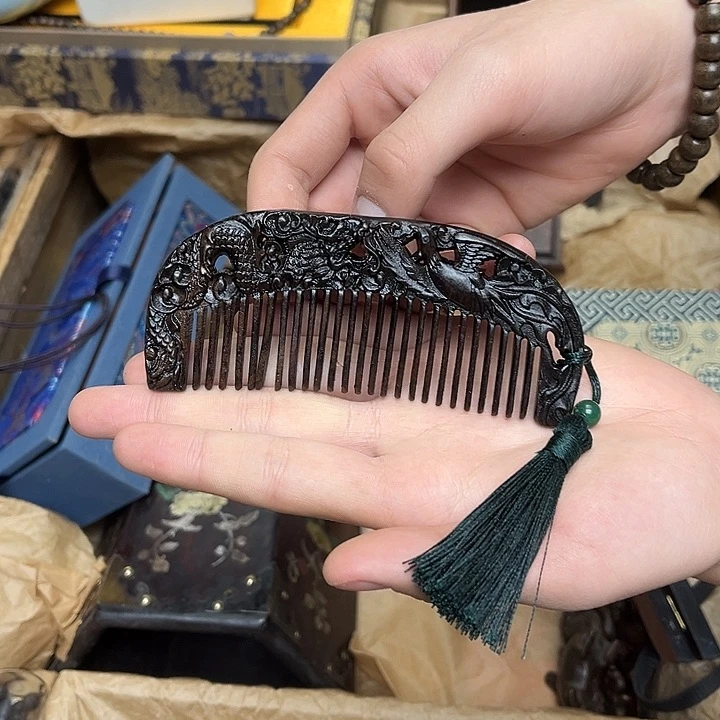 大叶紫檀（黑酸枝木类）