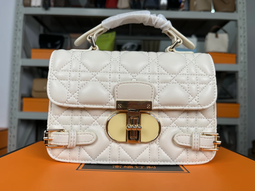 小辣椒包包联盟优选女士春夏潮流轻奢时尚百搭气质包包