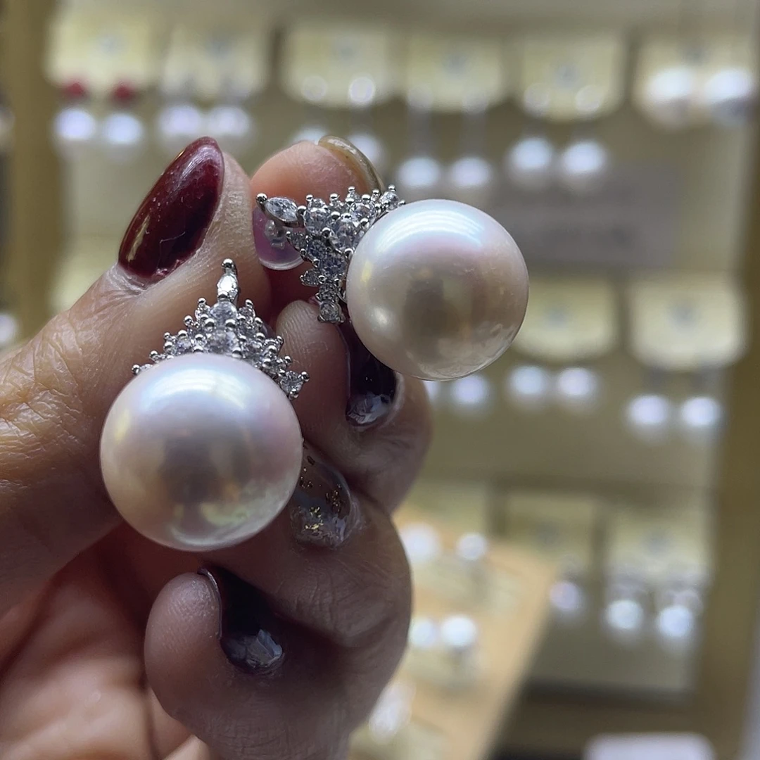 淡水珍珠银S925镶嵌耳饰