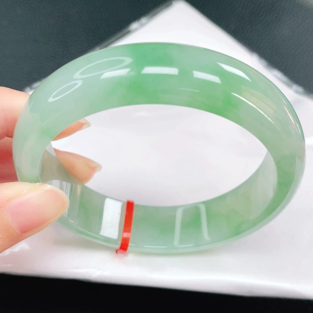 翡翠未镶嵌手镯59圈