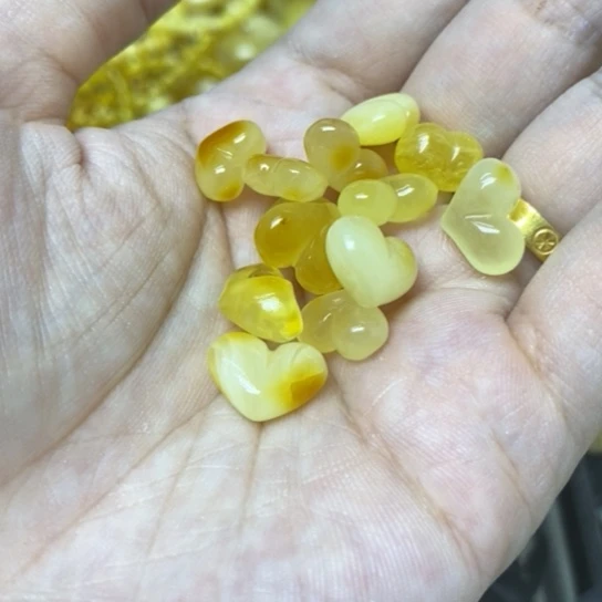 蜜蜡未镶嵌裸石多样性发货其二