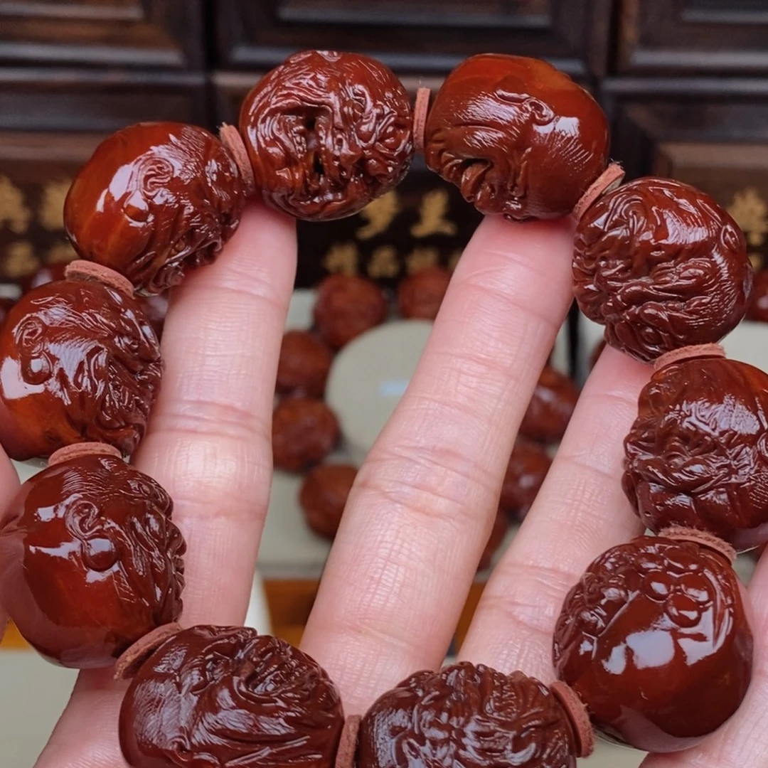 橄榄核吊坠恶僧，