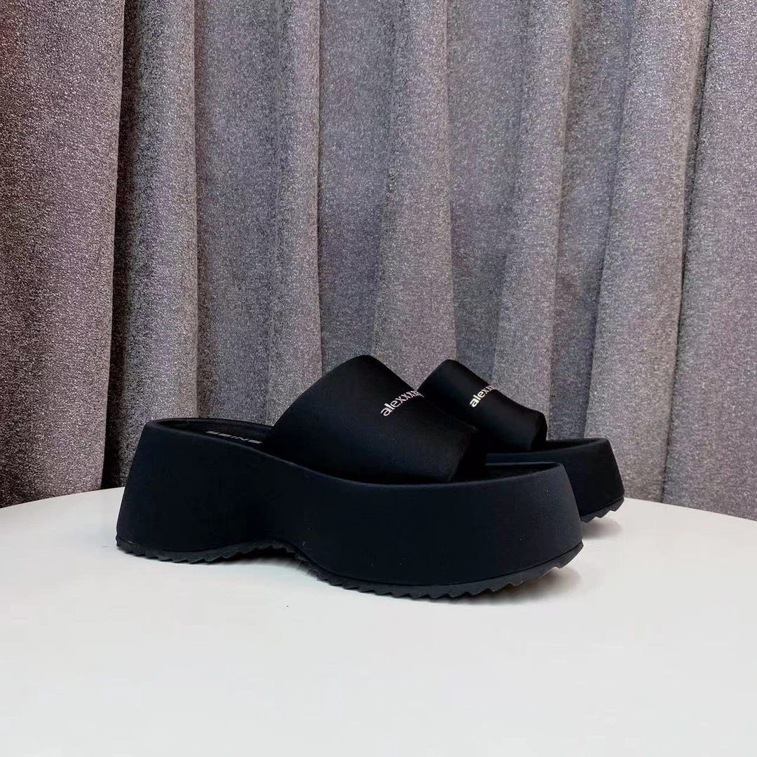 C5181 黑色  夏季时尚厚底露趾时装拖鞋