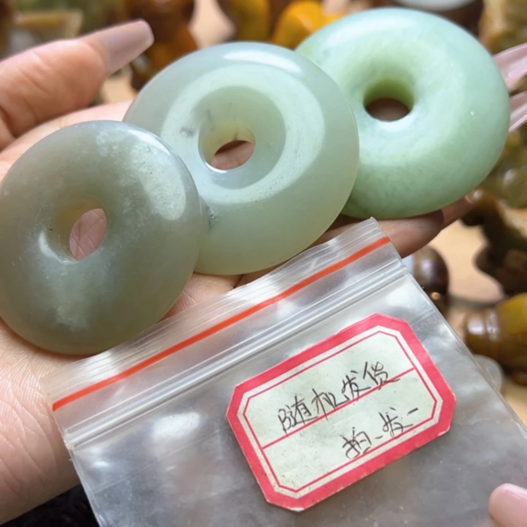 【闪购商品】蛇纹石玉颈饰未镶嵌发一个