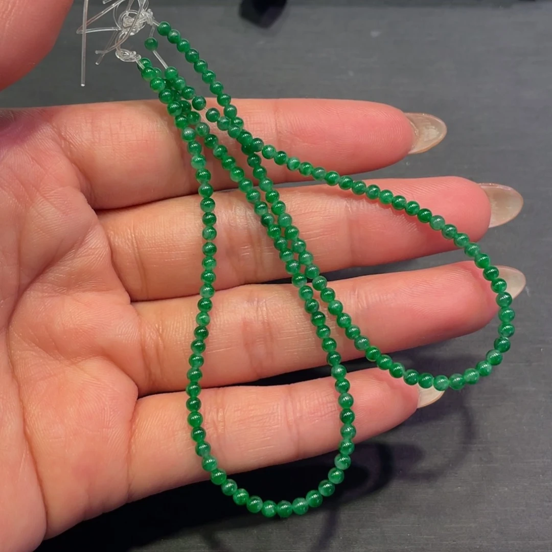 颈饰未镶嵌翡翠手串