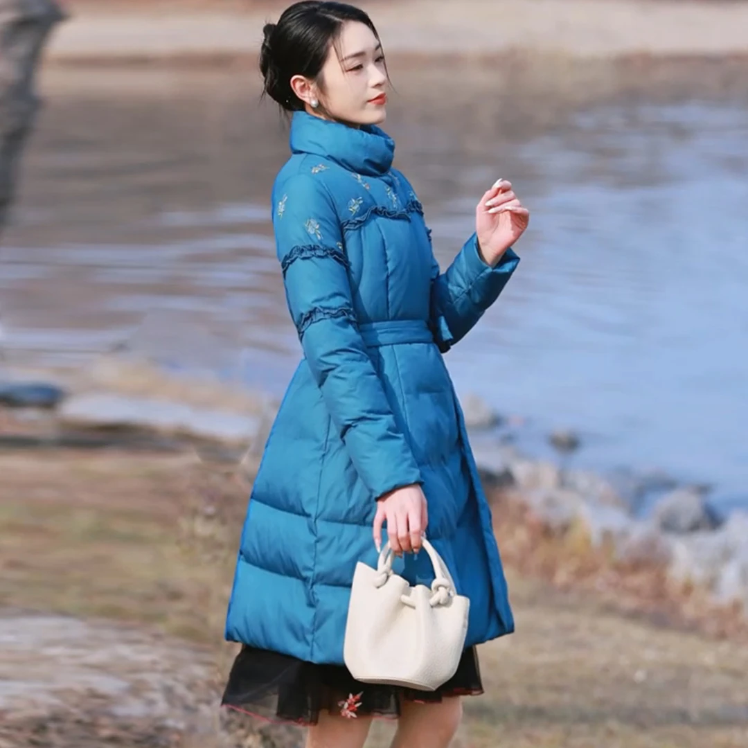 烟花烫90白鸭绒羽绒服女 2024冬季新款收腰显瘦保暖绣花外套 轻弦