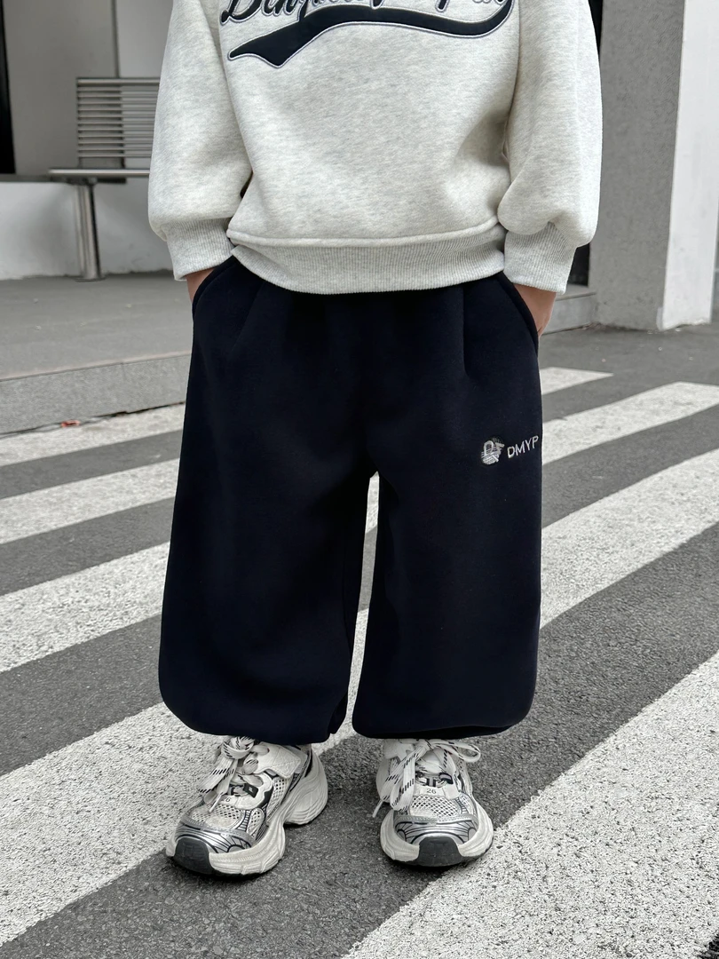 【町木优品】儿童深秋男童新款拼格绣字纯色宽松百搭加绒卫裤 K1991