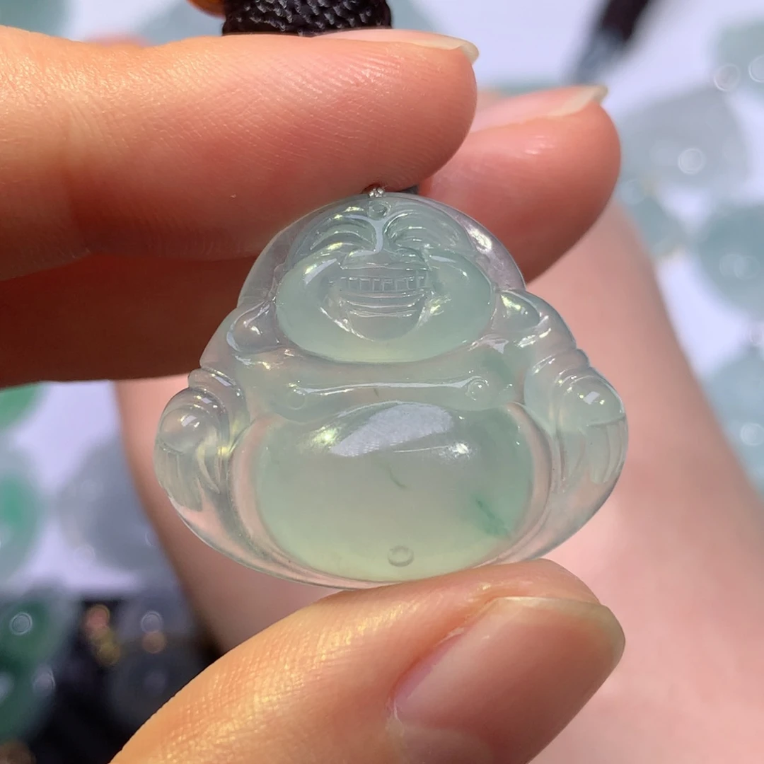 翡翠颈饰未镶嵌佛公