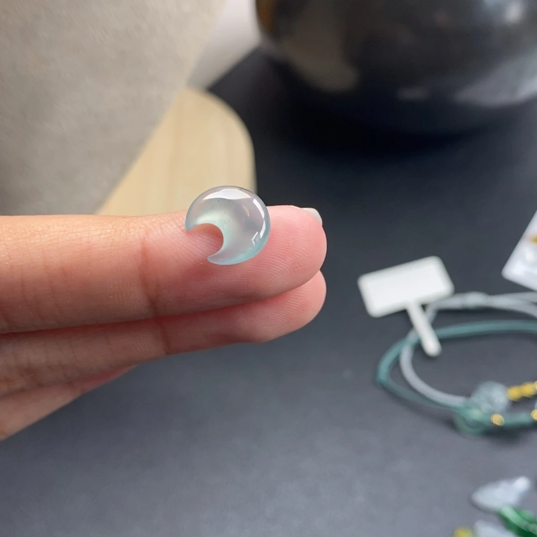 翡翠裸石冰胶蓝月亮