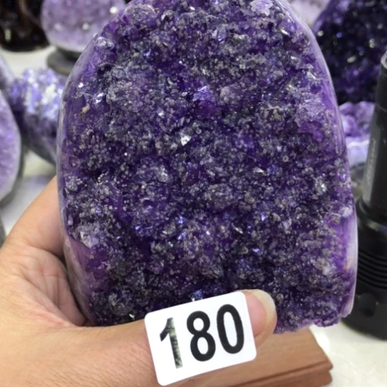 紫晶天然水晶摆件未镶嵌