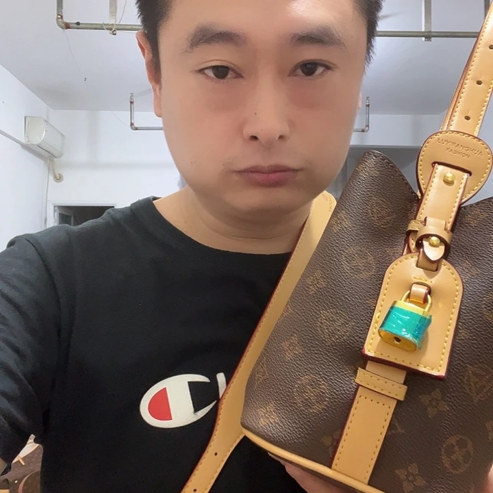 麂皮（革）驴皮（革）鳄鱼皮（革）织物