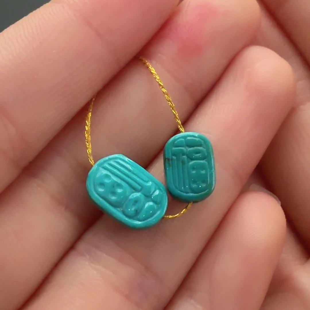 绿松石未镶嵌颈饰