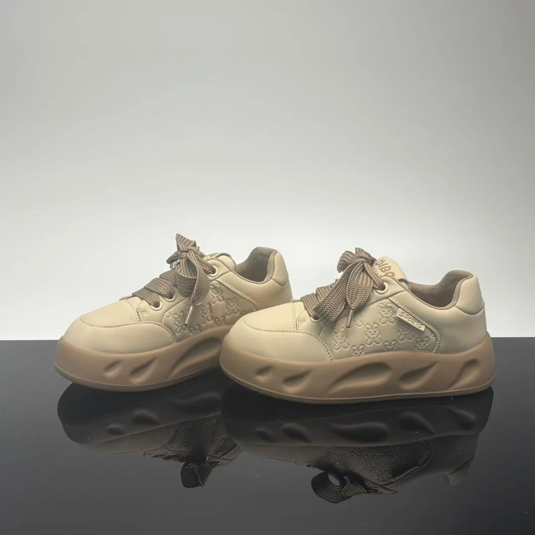 时尚新款休闲板鞋厚底面包鞋百搭女鞋舒适低帮 7720