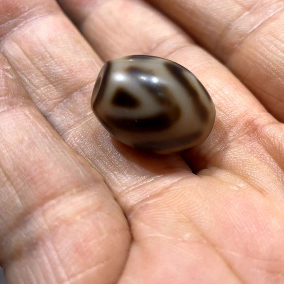 玛瑙/玉髓颈饰未镶嵌杨*