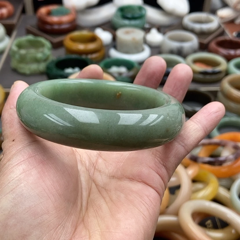 【闪购商品】石英质玉手镯60未镶嵌