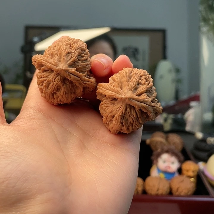 文玩核桃把件麦***鸡南疆