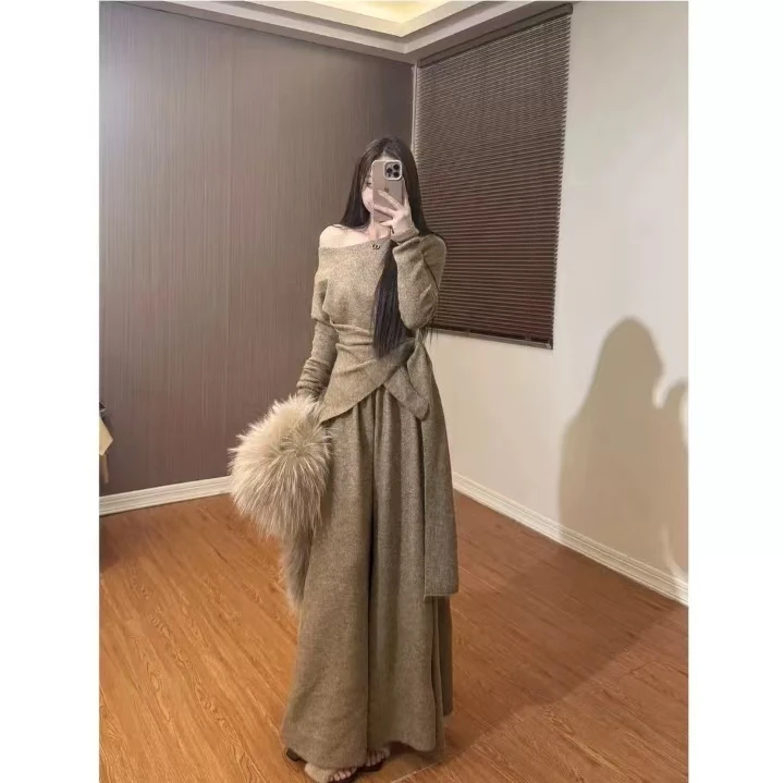 女装大码2025超火冬装一整套高级感蝴蝶结套头+半身裙两件套装女