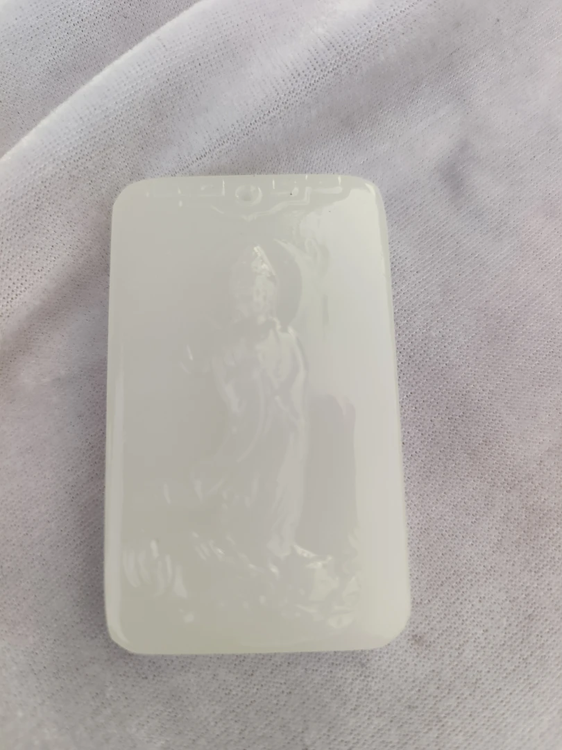 观音白玉挂件色泽鲜艳