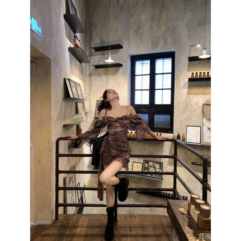 八盖pinky piggy 夜莺与蔷薇 纯欲风飘带连衣裙女一字肩a字吊带裙