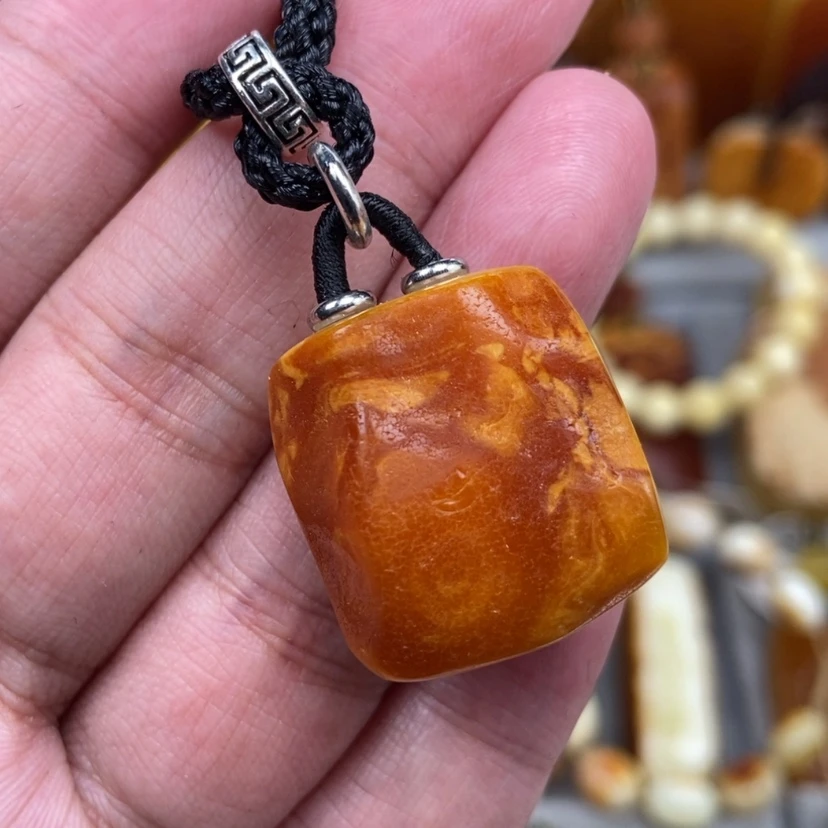 【闪购商品】未镶嵌颈饰琥珀