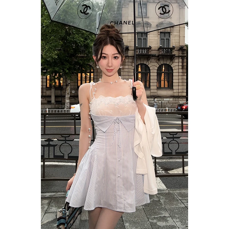 小雨姐姐夏款【碧落蓝条】设计感蕾丝拼接假两件收腰条纹吊带连衣裙