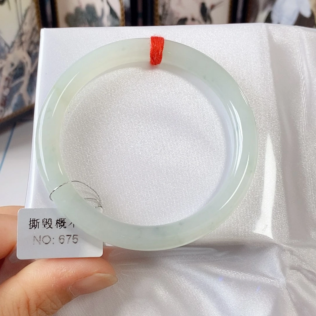 翡翠未镶嵌手镯手镯