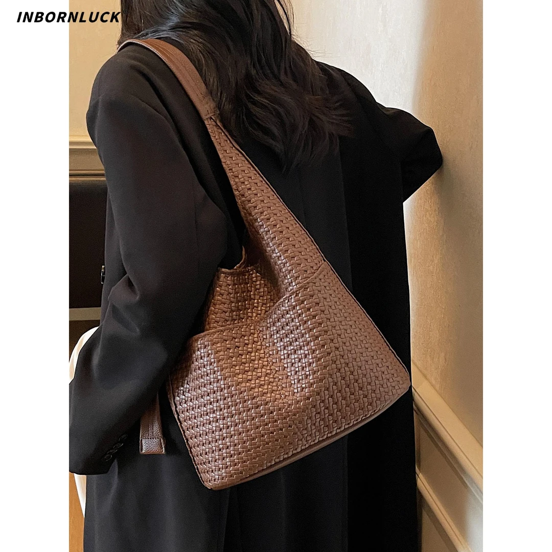 今年流行包包女2025通勤托特包小众设计覆古百搭腋下包编织时尚