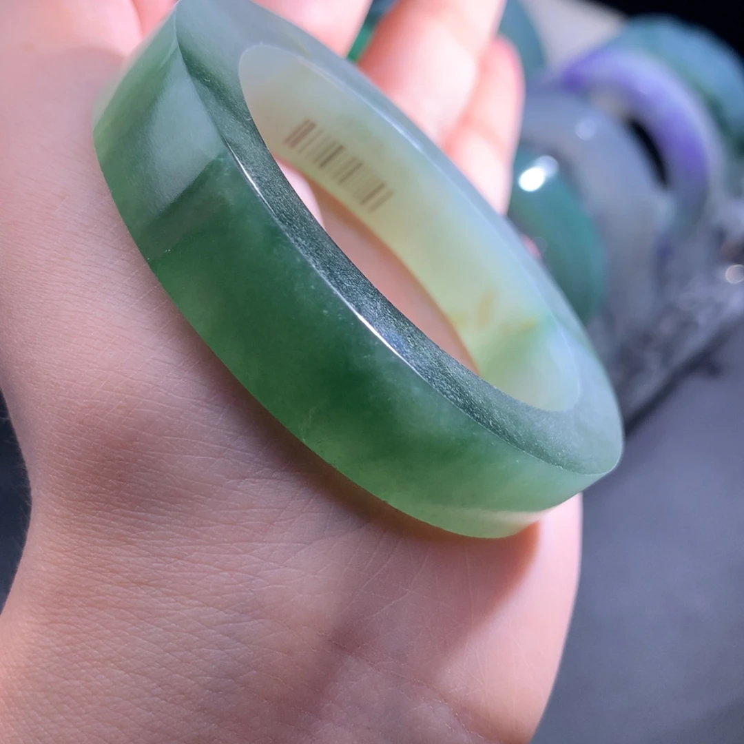 定制翡翠未镶嵌翡翠毛胚冰绿