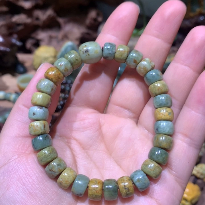 岫岩河磨玉（透闪石质玉）未镶嵌把件