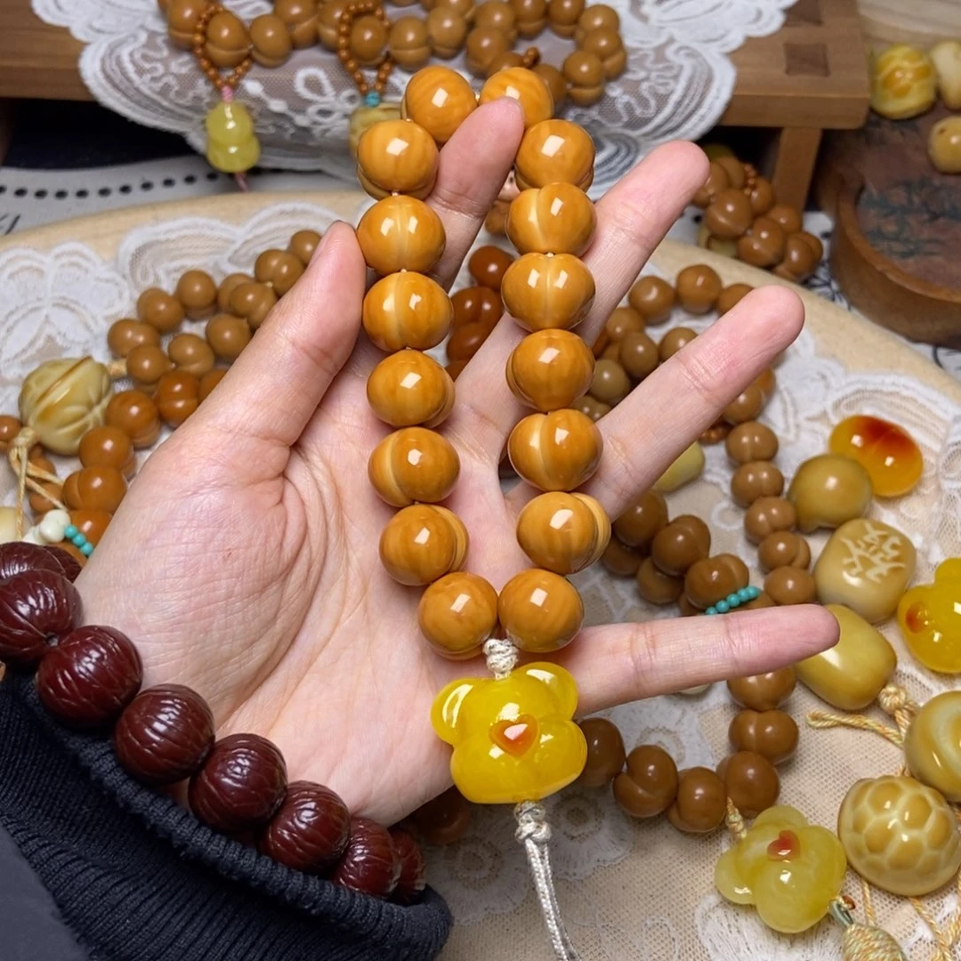 猴头核桃吊坠高定屁桃卡16