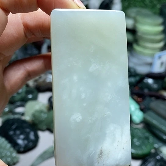 未镶嵌和田玉（糖玉）珠宝半成品