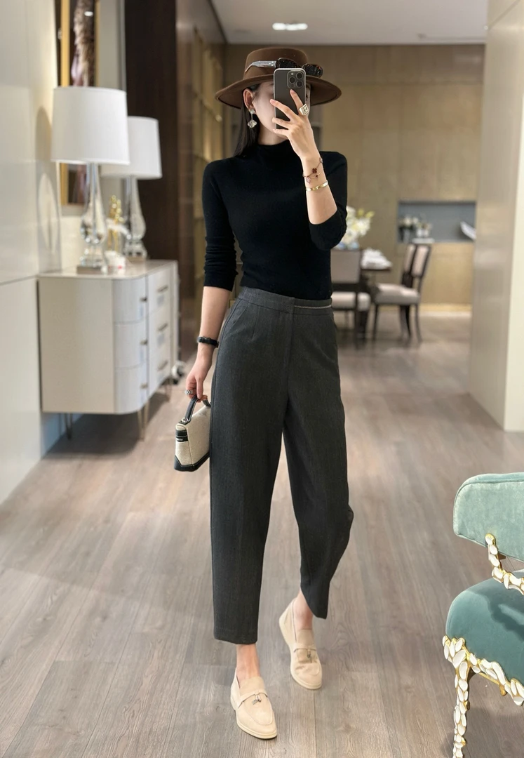 WANTHAT/凡黛卡显瘦气质烟管裤直筒九分裤女西裤休闲裤HZ503B