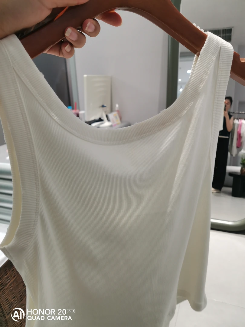 女士螺纹防走光收副乳百搭修身吊带背心春秋内外穿打底