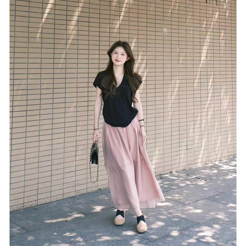 MARIE.COCO夏季新款黑色V领短袖T恤女温柔风气质上衣百搭半身裙