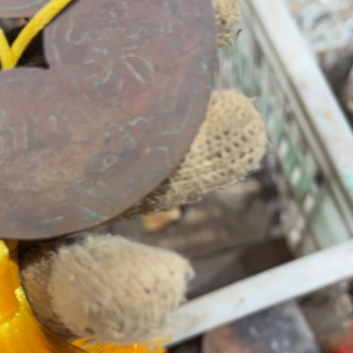 寒***石一物一图，工艺品。